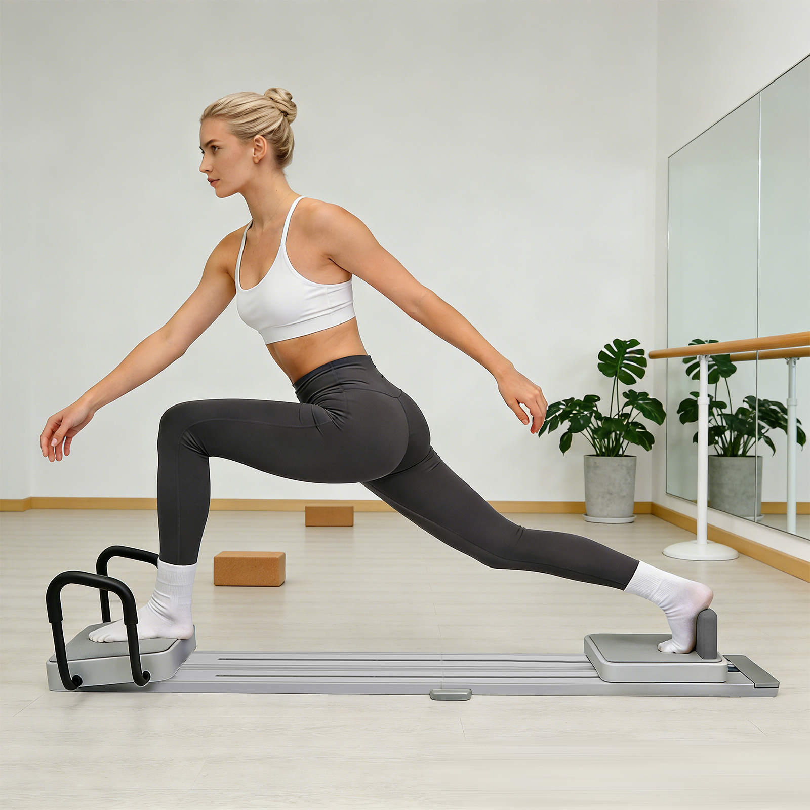 Home Gym Yoga Studio - Multi-Functional Pilates Board Pilates Ski Machine