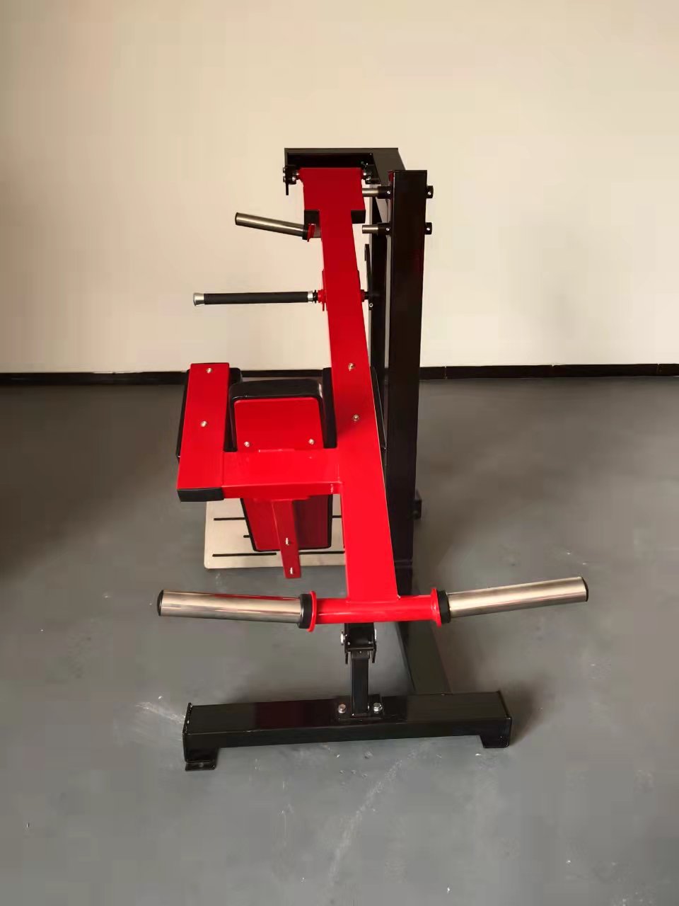 Gym Commercial Fitness Leg Exe – Vertical Leg Press recenzja i cena
